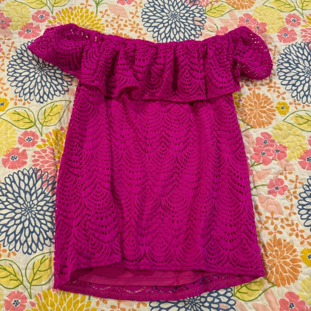 New small lilly pulitzer off the shoulder top - Picture 3 of 3